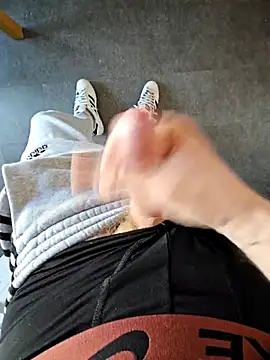 Kiffeur2Tn online show from 04-24-26, 11:12