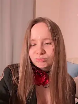 cutefoxieee online show from 04-29-26, 09:32