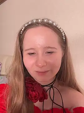 cutefoxieee online show from 05-16-26, 07:45