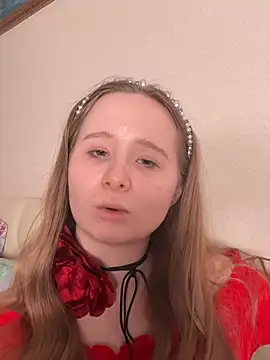 cutefoxieee online show from 05-16-26, 08:18