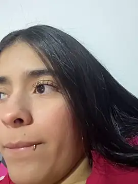 Snapshot of Isaa-queen chatting on 05-03-26, 02:17 Isaa-queen online show from 05-03-26, 02:17