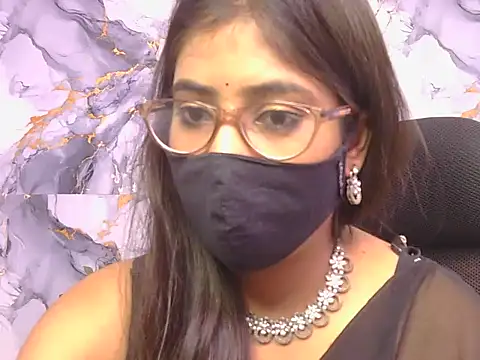 Snapshot of Aayesha-queen chatting on 06-05-26, 06:52 Aayesha-queen online show from 06-05-26, 06:52