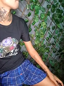 Snapshot of Breezehun chatting on 03-03-26, 11:21 Breezehun online show from 03-03-26, 11:21