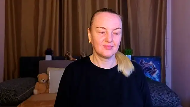 Snapshot of Bella_soulmate chatting on 06-23-26, 05:27 Bella soulmate online show from 06-23-26, 05:27