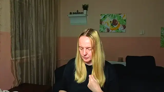Snapshot of Bella_soulmate chatting on 07-04-26, 05:24 Bella soulmate online show from 07-04-26, 05:24