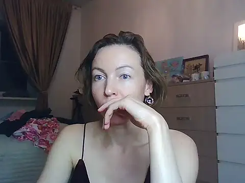 Snapshot of angelicfenix chatting on 02-25-26, 04:05 angelicfenix online show from 02-25-26, 04:05