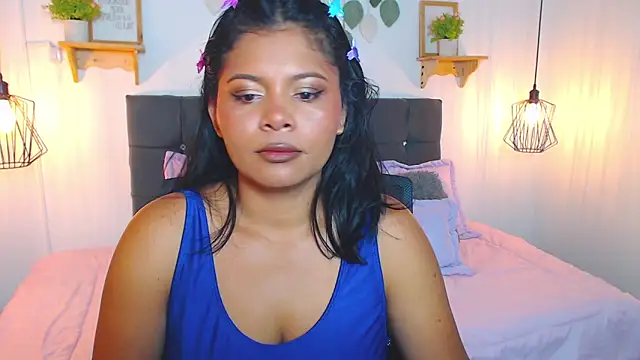 Snapshot of Emma_hassani chatting on 02-28-26, 02:40 Emma hassani online show from 02-28-26, 02:40