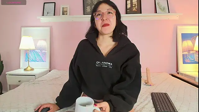 Abigailladyy online show from 05-18-26, 11:38