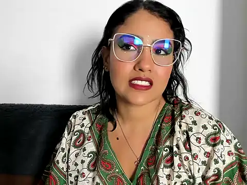 TatyGomez  online show from 05-19-26, 03:35