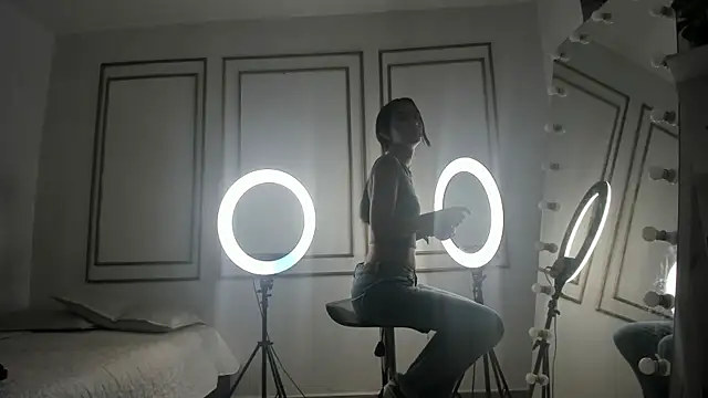 emily gaviria1 online show from 04-07-26, 12:16