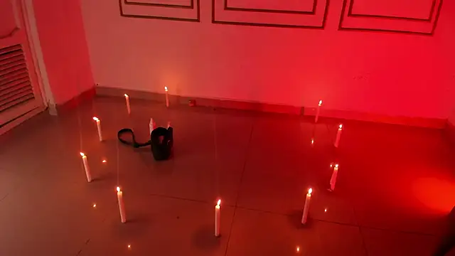 emily gaviria1 online show from 04-10-26, 12:32