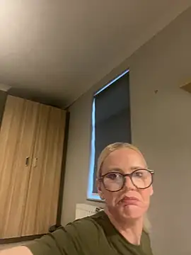 Snapshot of Amelie_BlondeXX chatting on 02-28-26, 03:46 Amelie BlondeXX online show from 02-28-26, 03:46