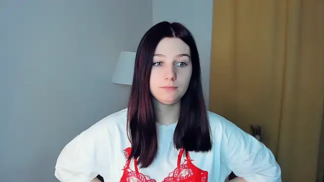 Snapshot of TrudieHeight chatting on 03-02-26, 04:36 TrudieHeight online show from 03-02-26, 04:36