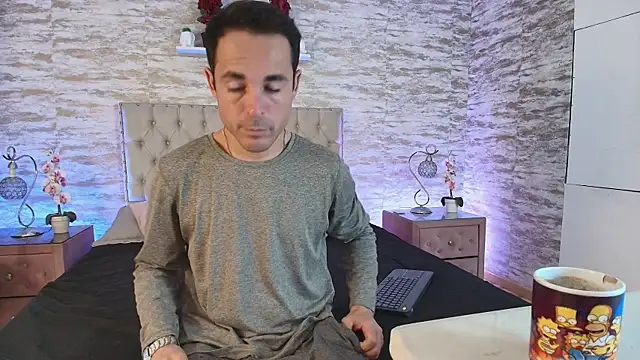 Adams Sanz online show from 04-15-26, 07:43