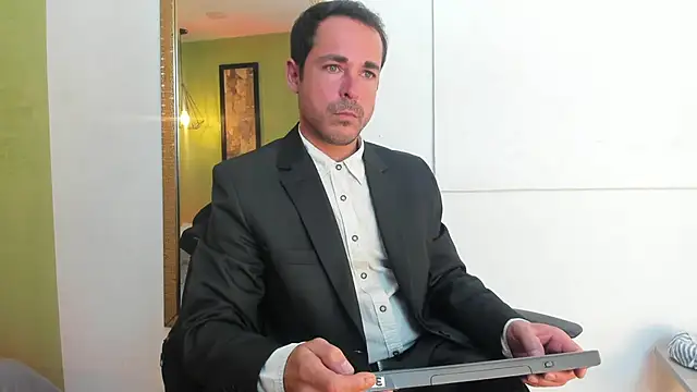 Snapshot of Adams_Sanz chatting on 06-09-26, 07:36 Adams Sanz online show from 06-09-26, 07:36