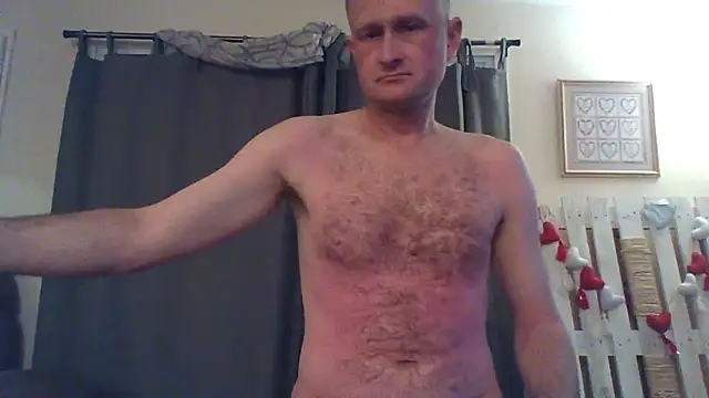 Snapshot of Thomasallen04 chatting on 03-04-26, 12:38 Thomasallen04 online show from 03-04-26, 12:38