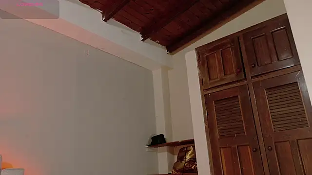 BeckaBlue online show from 04-06-26, 01:01