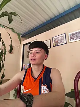 Snapshot of Tomnico_19 chatting on 04-10-26, 06:56 Tomnico 19 online show from 04-10-26, 06:56