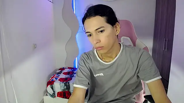 Larry craft online show from 04-10-26, 08:46