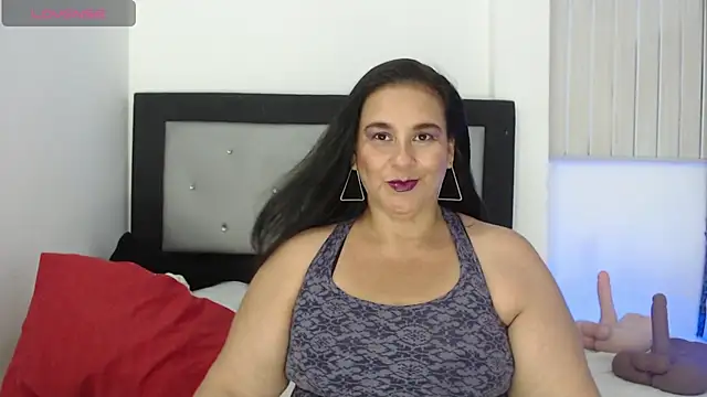 Sharlot curvy online show from 04-07-26, 08:53