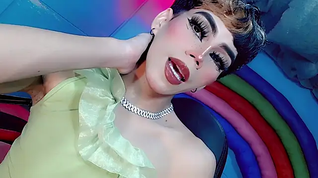 Snapshot of Gema_Jones_ chatting on 07-16-26, 07:42 Gema Jones online show from 07-16-26, 07:42