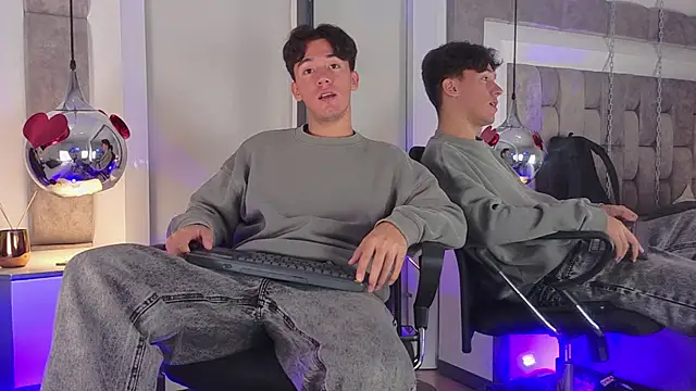 Austin Reedss online show from 04-01-26, 12:50