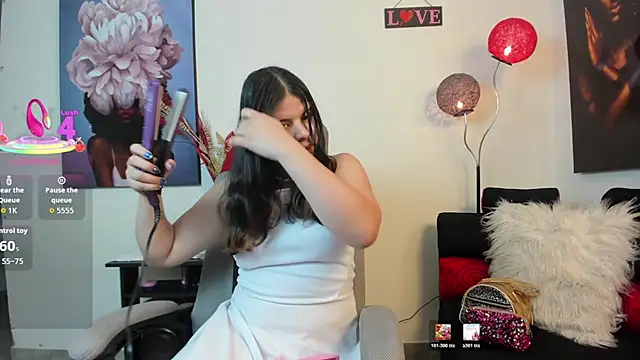 Snapshot of VelvetSirenLight chatting on 02-24-26, 02:15 VelvetSirenLight online show from 02-24-26, 02:15