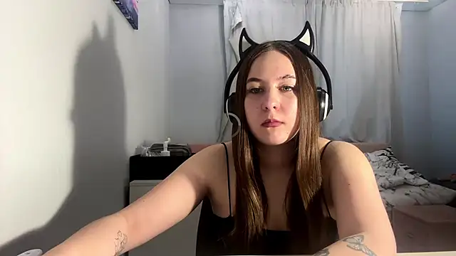 Snapshot of SheryllPickrel chatting on 03-04-26, 01:06 SheryllPickrel online show from 03-04-26, 01:06