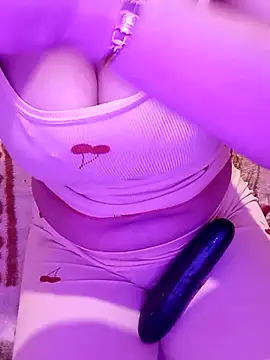 Snapshot of Lona_Hot chatting on 03-31-26, 03:34 Lona Hot online show from 03-31-26, 03:34