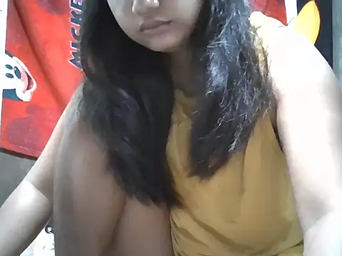 Snapshot of Flowerbebe chatting on 02-25-26, 10:41 Flowerbebe online show from 02-25-26, 10:41