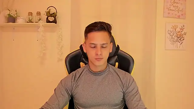 sexy andres01 online show from 04-18-26, 01:59