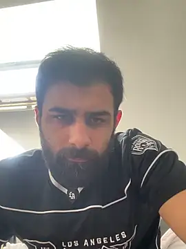 Snapshot of Shayan_021_Private chatting on 05-29-26, 12:25 Shayan 021 Private online show from 05-29-26, 12:25