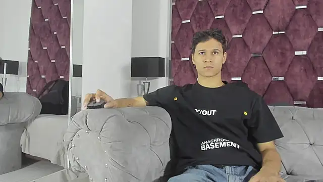 TonyBenedetti online show from 06-12-26, 09:35