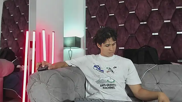 TonyBenedetti online show from 07-30-26, 09:03