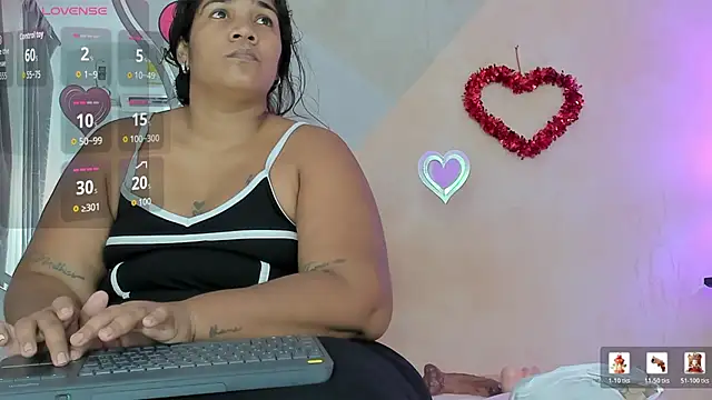 Snapshot of mariana_villa72 chatting on 03-04-26, 01:50 mariana villa72 online show from 03-04-26, 01:50
