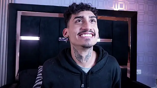 Dark Eros  online show from 04-18-26, 04:05