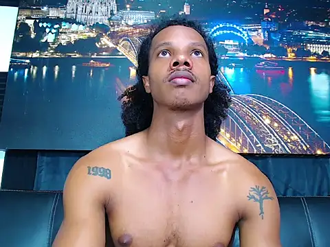 Snapshot of Josh_fit7 chatting on 03-03-26, 01:39 Josh fit7 online show from 03-03-26, 01:39