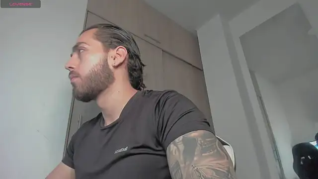 Axel  Blaze online show from 06-19-26, 01:59