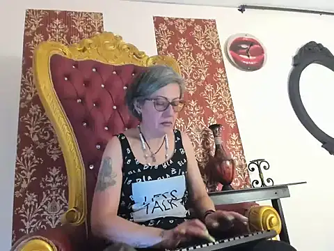 Snapshot of Hades_Lyra chatting on 03-02-26, 02:57 Hades Lyra online show from 03-02-26, 02:57