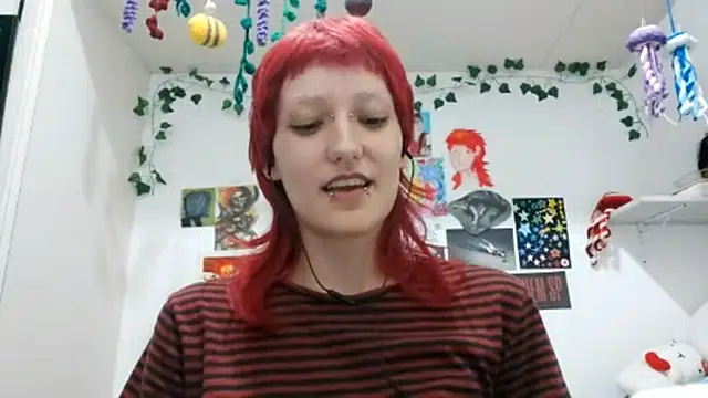 Snapshot of DevonArndell chatting on 02-26-26, 11:26 DevonArndell online show from 02-26-26, 11:26