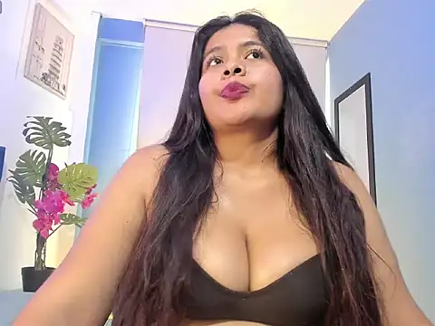 Snapshot of chloecorall chatting on 03-03-26, 03:40 chloecorall online show from 03-03-26, 03:40