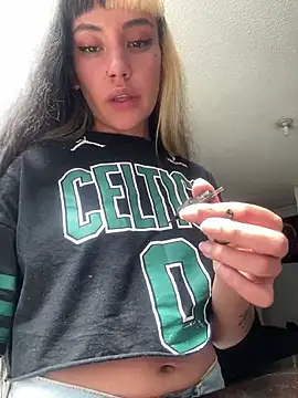 Sara 92 online show from 04-18-26, 05:39