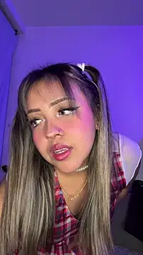 Moon Velvet  online show from 03-21-26, 12:26