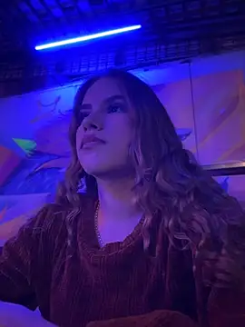 MiluRossee online show from 04-18-26, 03:43