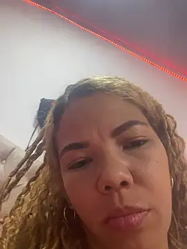 Crespita Hot23 online show from 02-25-26, 02:27