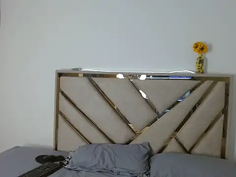 Snapshot of oliver___saint chatting on 03-03-26, 12:39 oliver saint online show from 03-03-26, 12:39