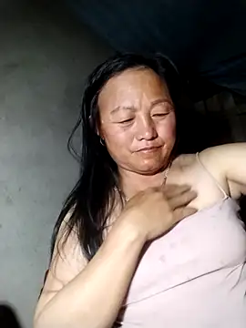 Lucie Fuzk online show from 04-12-26, 02:00