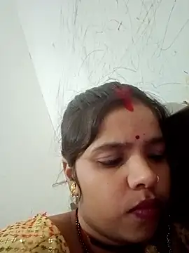 Snapshot of Hot_chani chatting on 03-27-26, 08:26 Hot chani online show from 03-27-26, 08:26