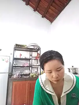 Ivy Trix2 online show from 03-30-26, 01:50