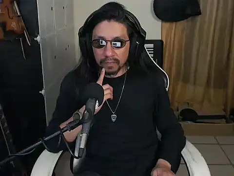 AntuanSV online show from 03-05-26, 04:19